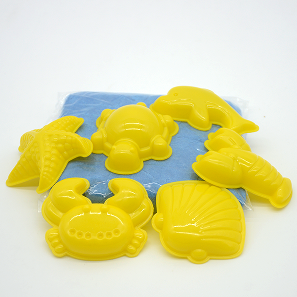 XINBEI MAGIC COLORED SAND W/MOULDS ACC. IN ROUND BUCKET 88442