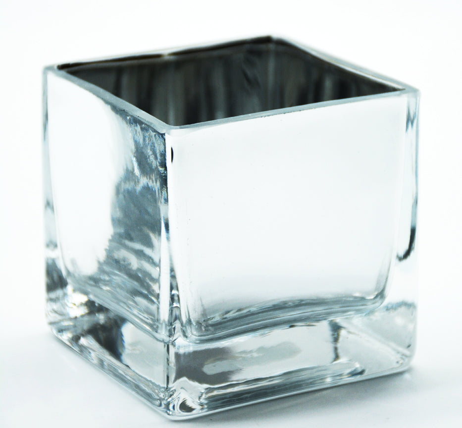 CONCAVE SQUARE GLASS 8X8X8CM