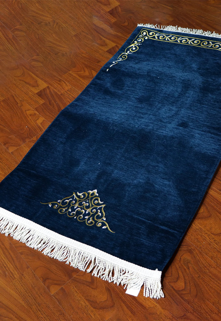 سجادة سلام مع طبقة اسفنجية رقيقة وتصميم عصري أنيق