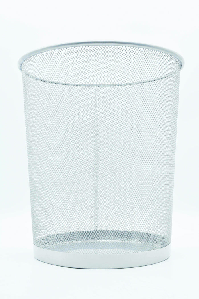 Deluxe - Metal Mesh Trash Can