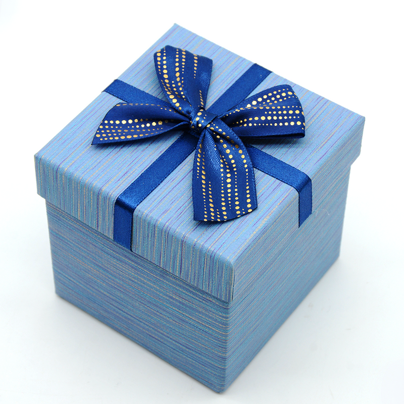 PAPER GIFT BOX SQUARE 10X10X9.5CM 0813601