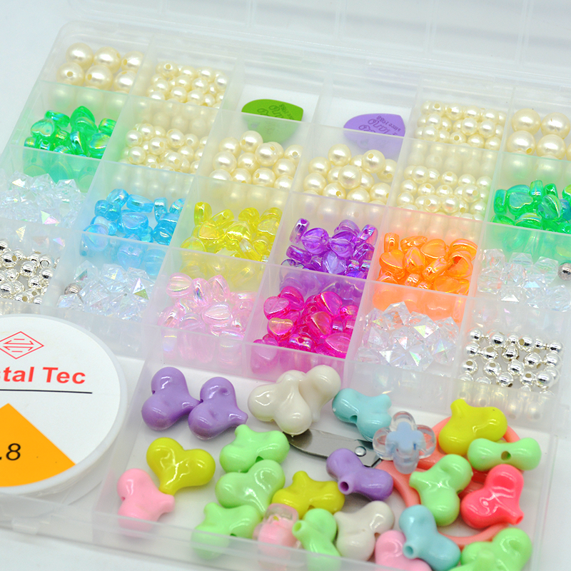 DIY BEADS SET IN RECTANGLE PLASTIC BOX Y168