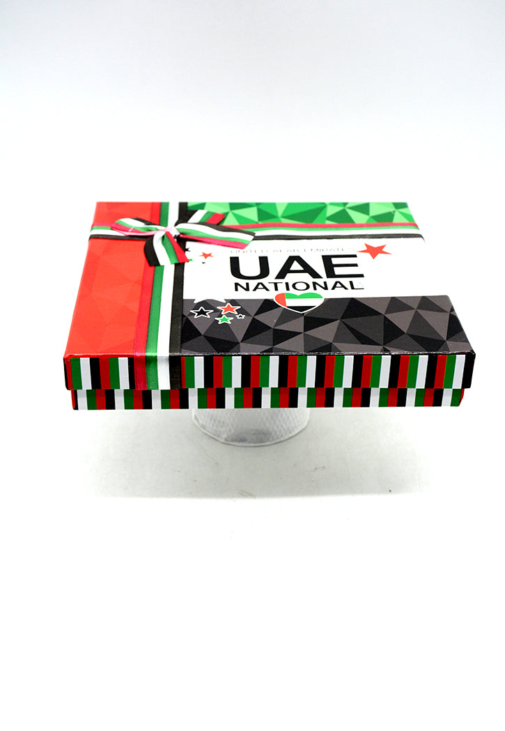 UAE N'DAY SQUARE CHOCOLATE GIFT BOX W/RIBBON