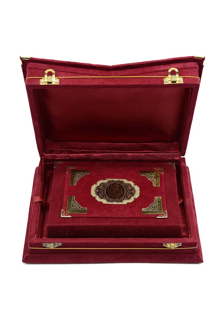 كرسي مخمل بمصحف 14*20