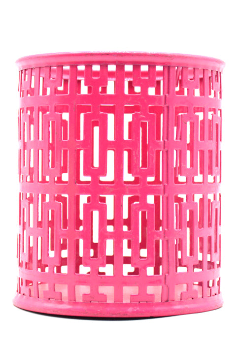 حاملة اقلام معدنية مزينة    METAL ROUND PEN HOLDER DESIGN