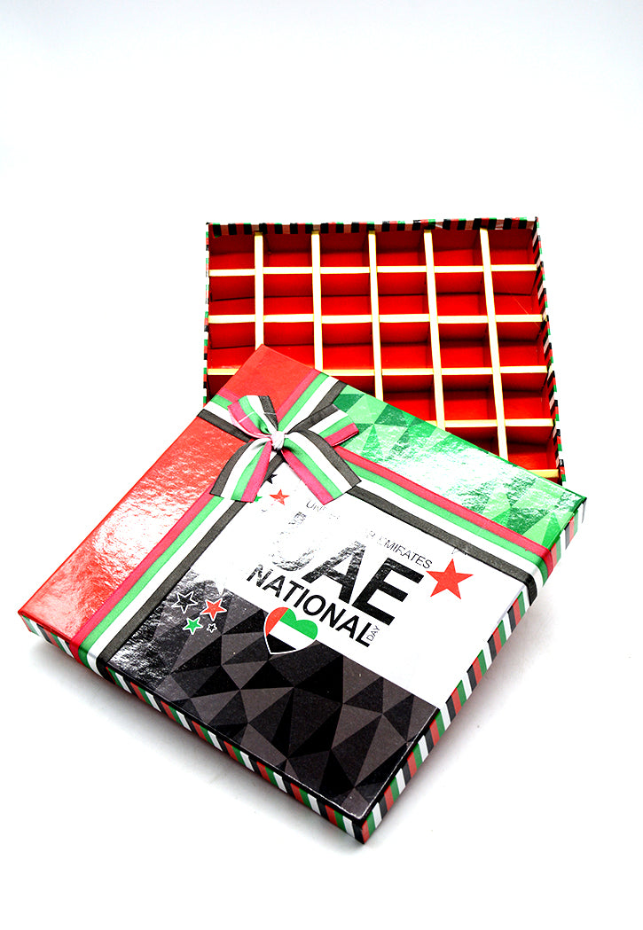 UAE N'DAY SQUARE CHOCOLATE GIFT BOX W/RIBBON