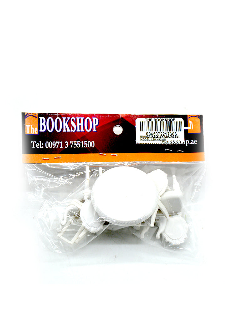 مجسم طاولة مع كراسي- فنيات